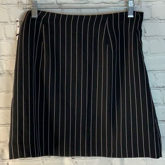Leith Black and White Striped Mini Skirts Size small,Mini Pin striped skirt - Picture 3 of 5